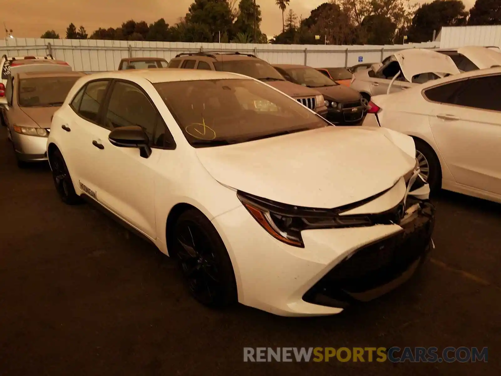 1 Photograph of a damaged car JTND4RBEXL3082529 TOYOTA COROLLA 2020