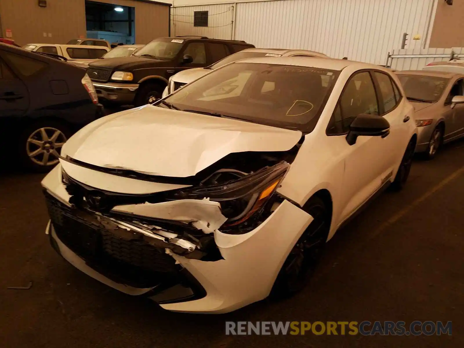 2 Photograph of a damaged car JTND4RBEXL3082529 TOYOTA COROLLA 2020