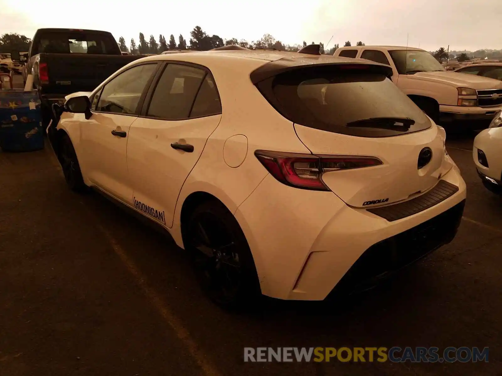 3 Photograph of a damaged car JTND4RBEXL3082529 TOYOTA COROLLA 2020