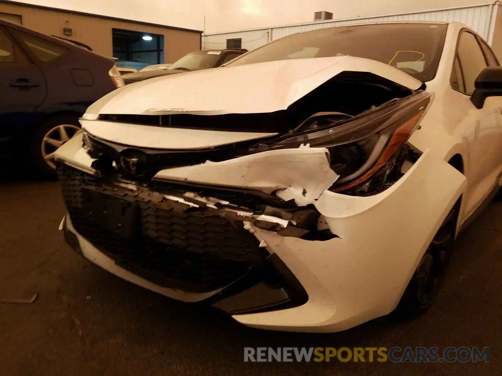 9 Photograph of a damaged car JTND4RBEXL3082529 TOYOTA COROLLA 2020