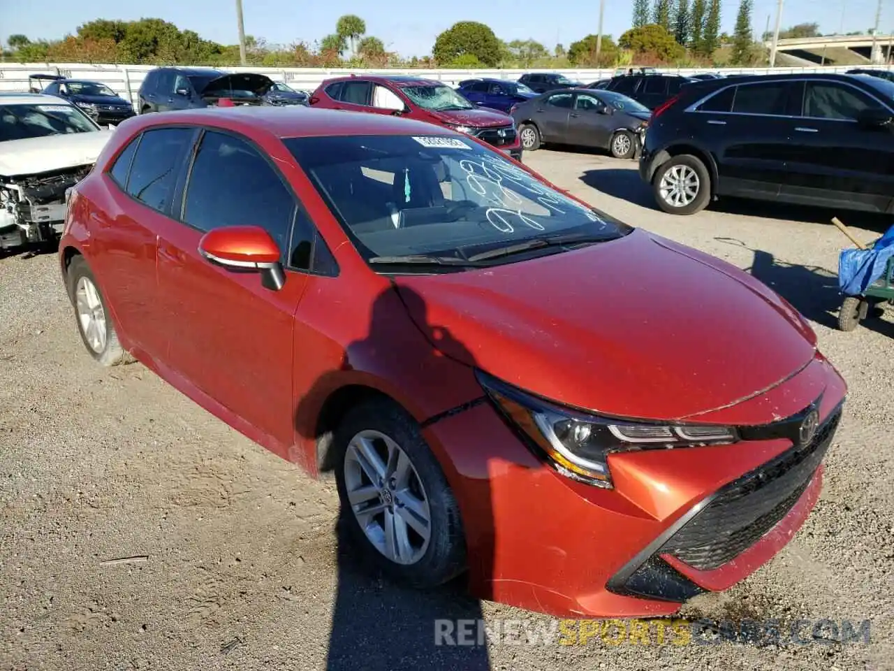 1 Photograph of a damaged car JTND4RBEXL3093594 TOYOTA COROLLA 2020