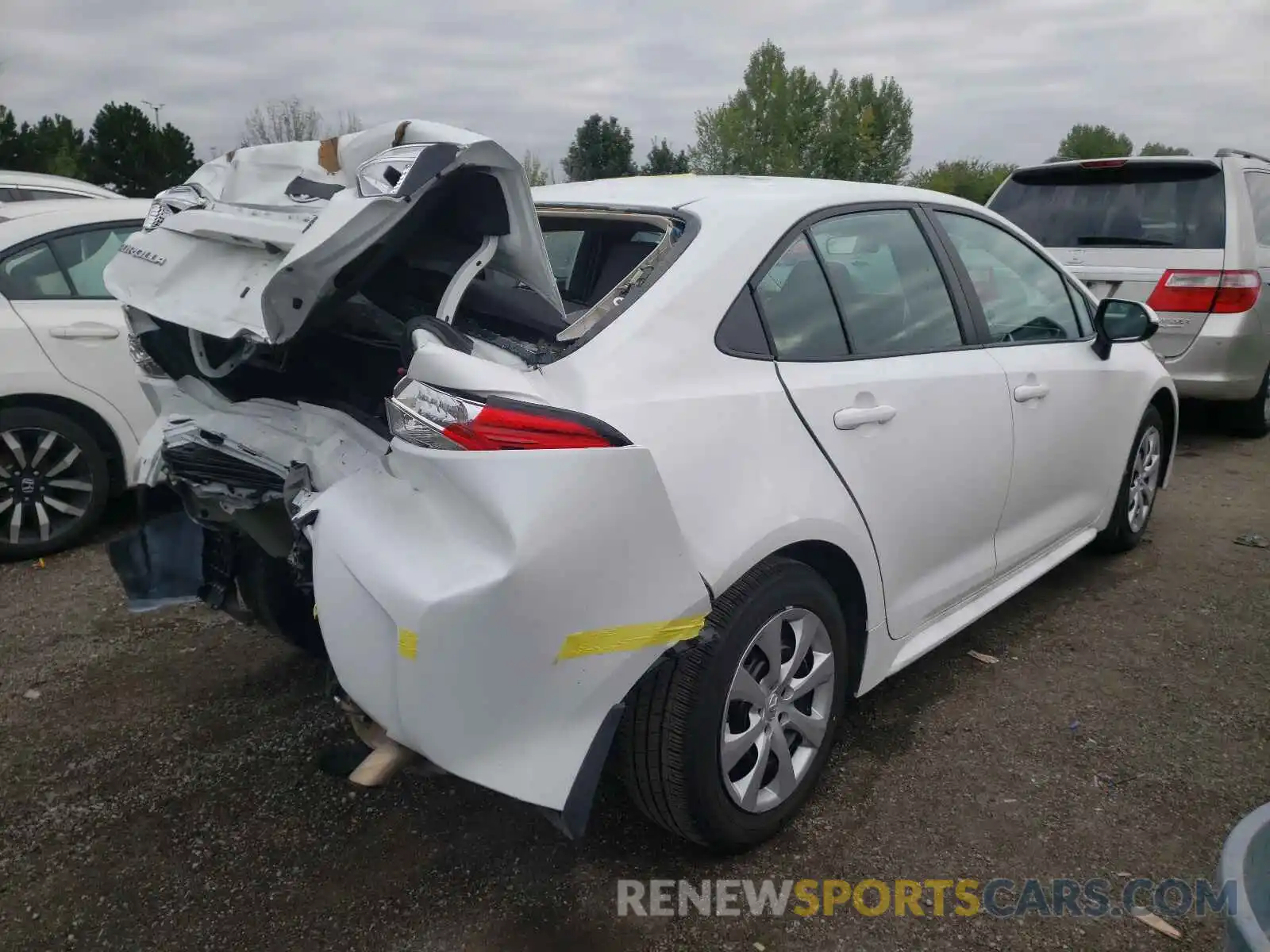 4 Photograph of a damaged car 5YFBPMBE7MP227959 TOYOTA COROLLA 2021