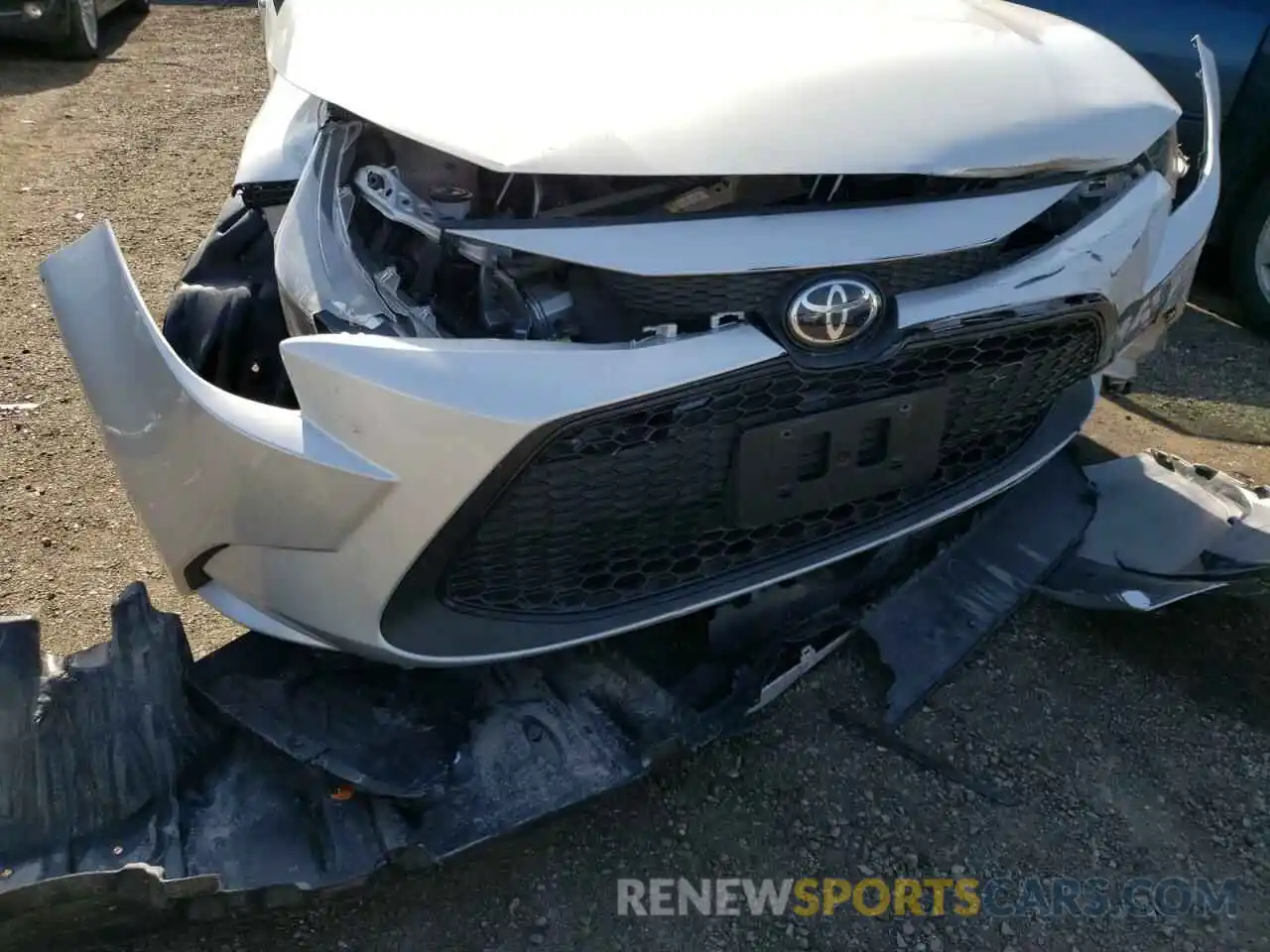 9 Photograph of a damaged car 5YFBPMBE8MP231535 TOYOTA COROLLA 2021