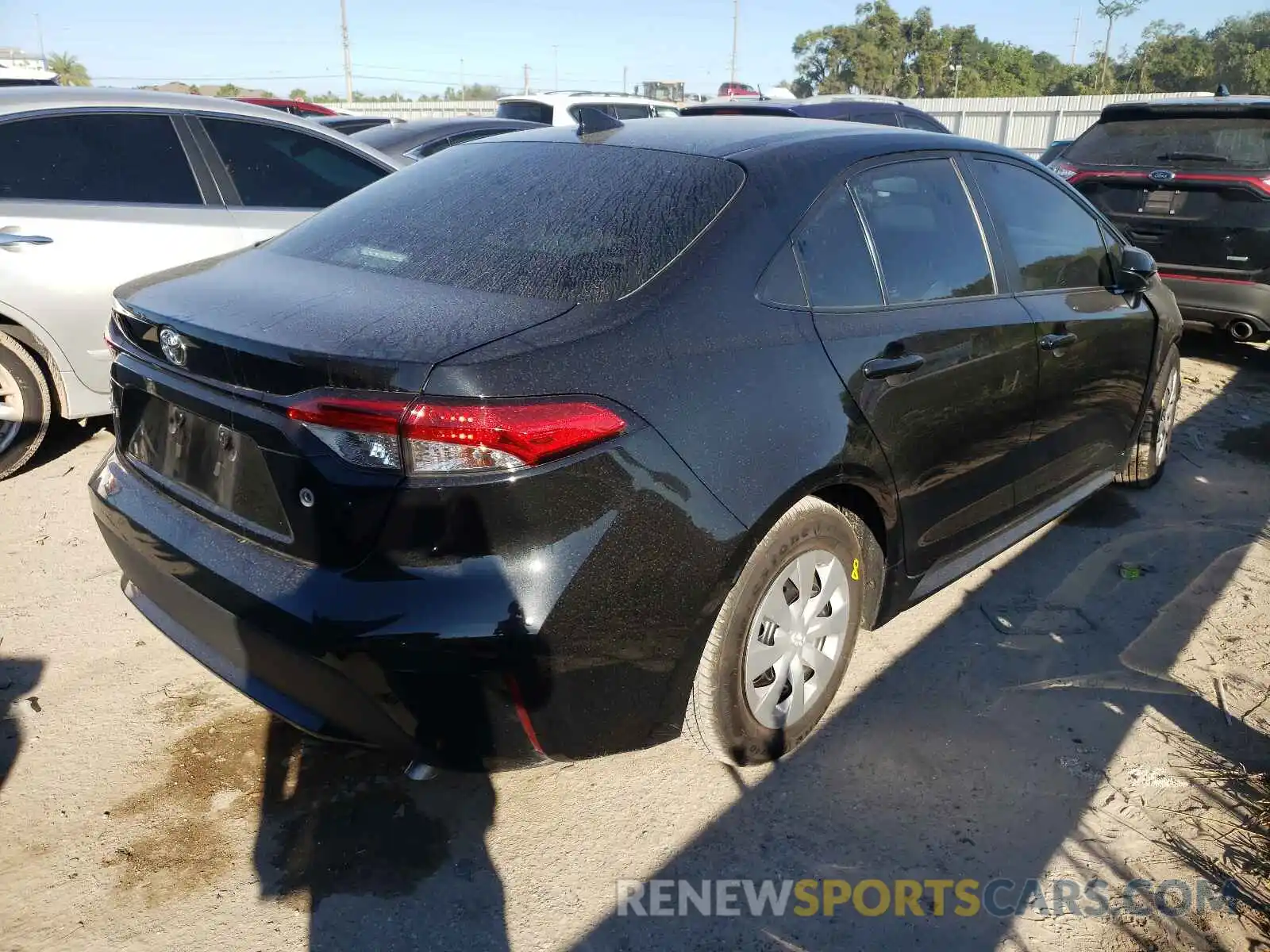 4 Photograph of a damaged car 5YFDPMAE0MP163290 TOYOTA COROLLA 2021