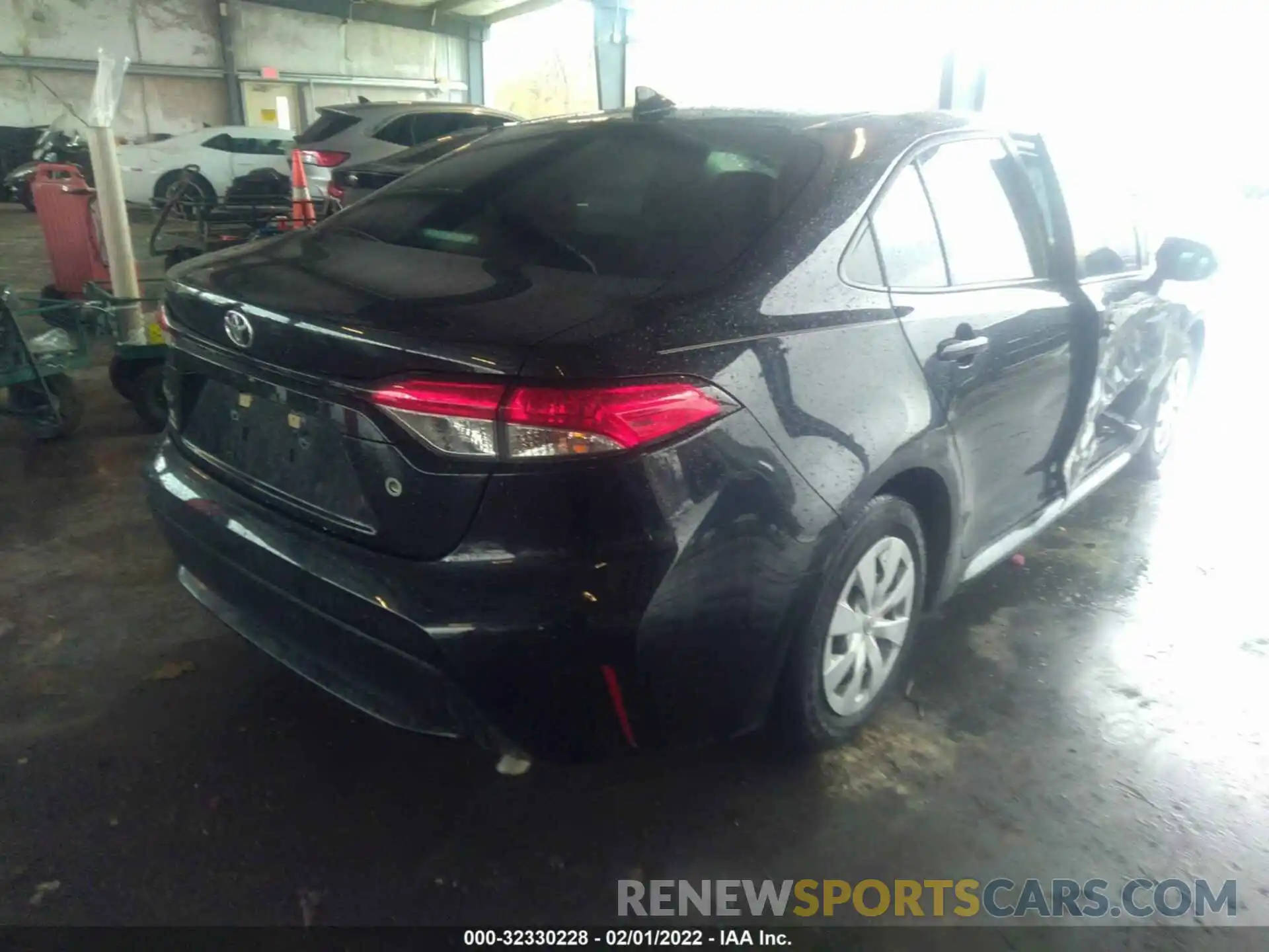 4 Photograph of a damaged car 5YFDPMAE1MP198081 TOYOTA COROLLA 2021