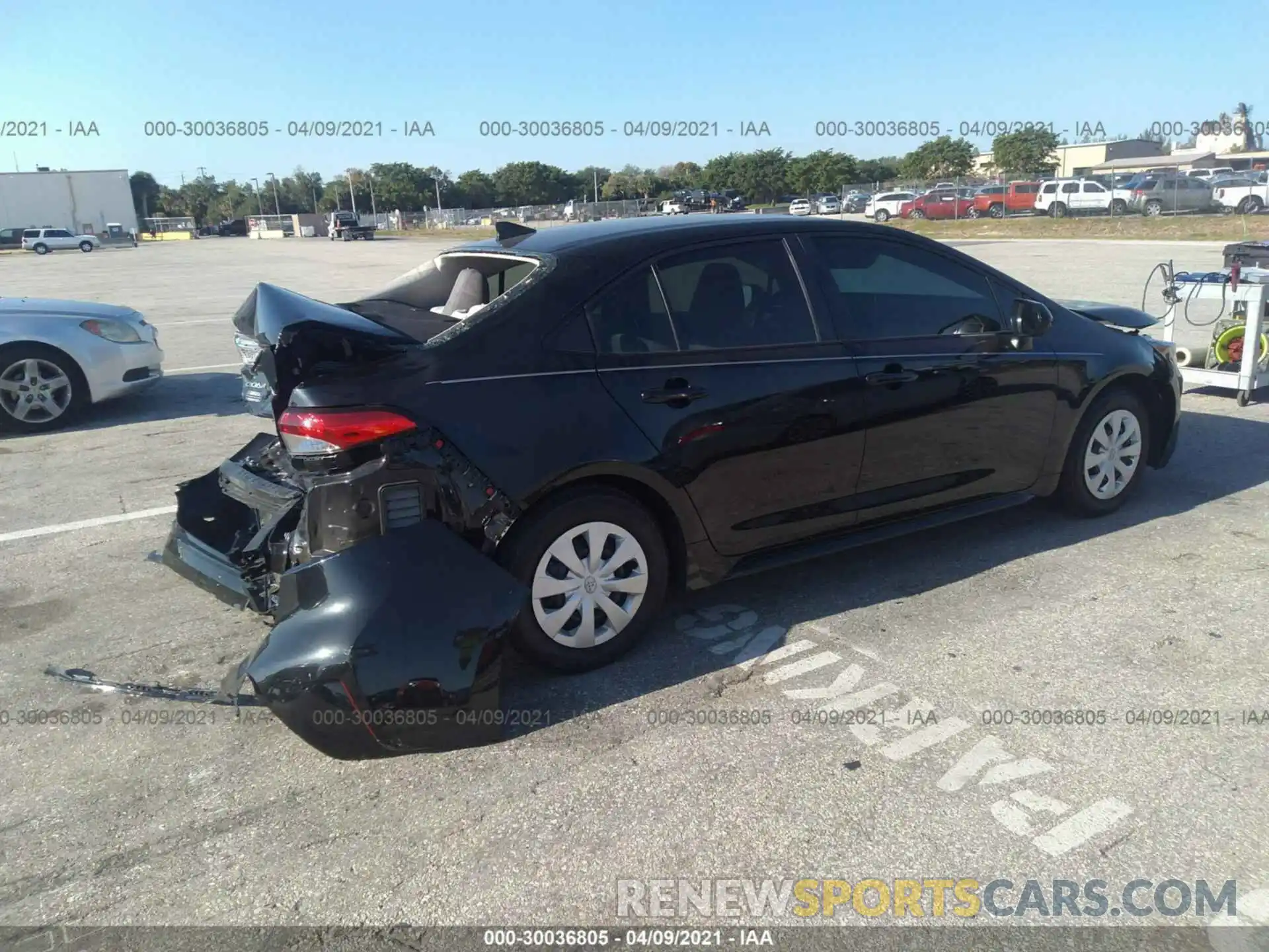 4 Photograph of a damaged car 5YFDPMAE5MP160322 TOYOTA COROLLA 2021