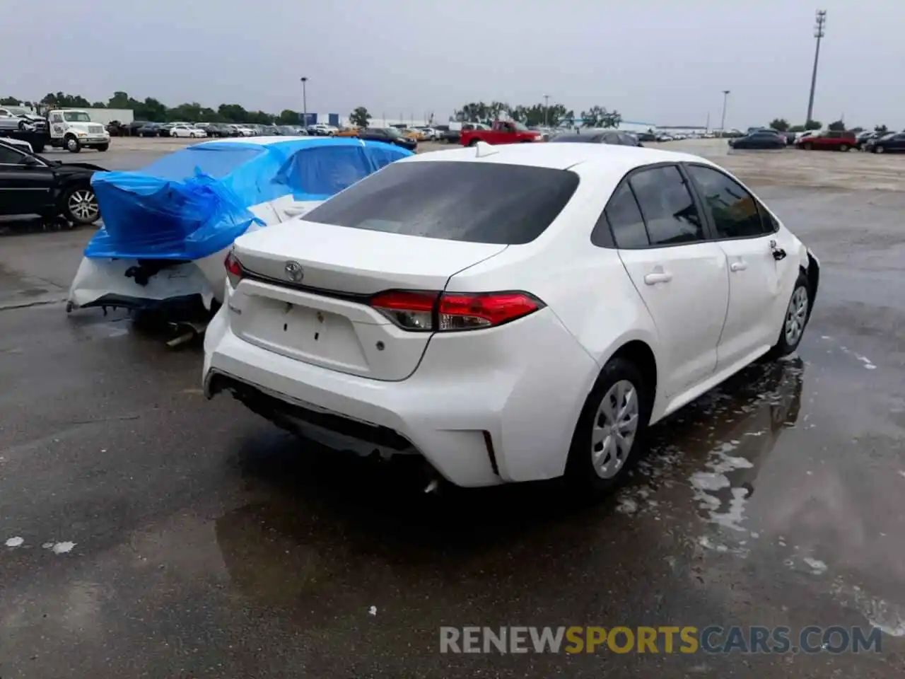 4 Photograph of a damaged car 5YFDPMAE5MP168792 TOYOTA COROLLA 2021