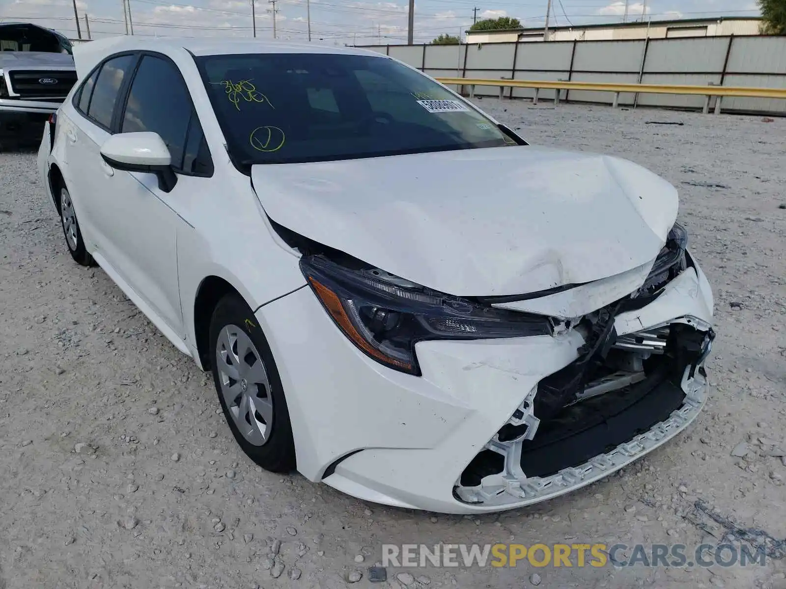 1 Photograph of a damaged car 5YFDPMAE5MP199461 TOYOTA COROLLA 2021