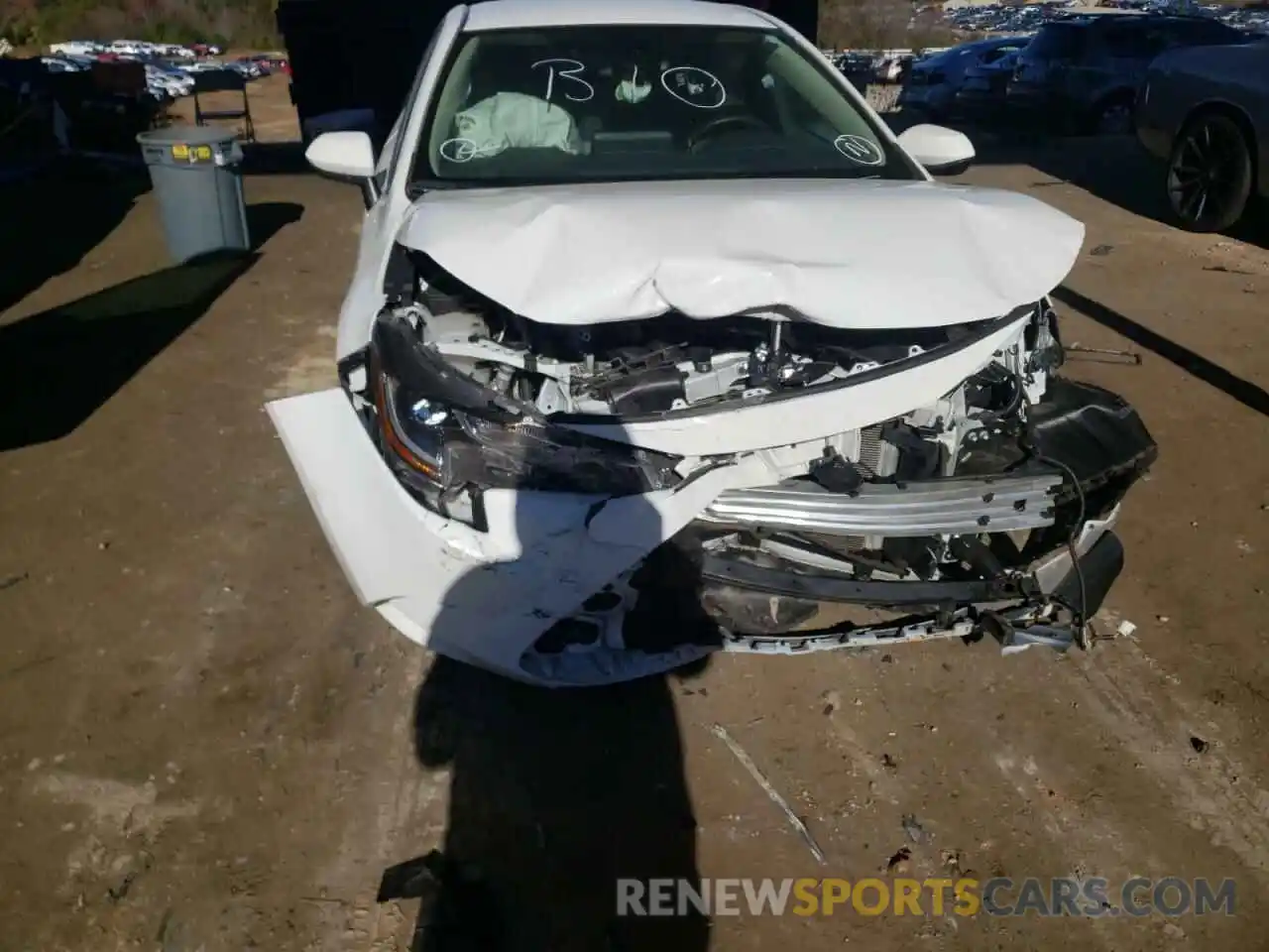 9 Photograph of a damaged car 5YFDPMAE7MP170818 TOYOTA COROLLA 2021