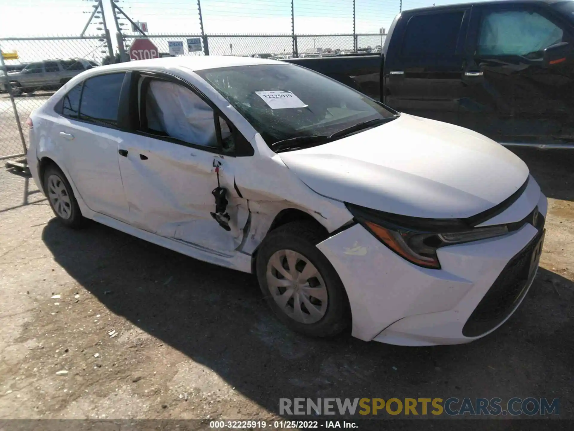 1 Photograph of a damaged car 5YFDPMAE8MP176160 TOYOTA COROLLA 2021