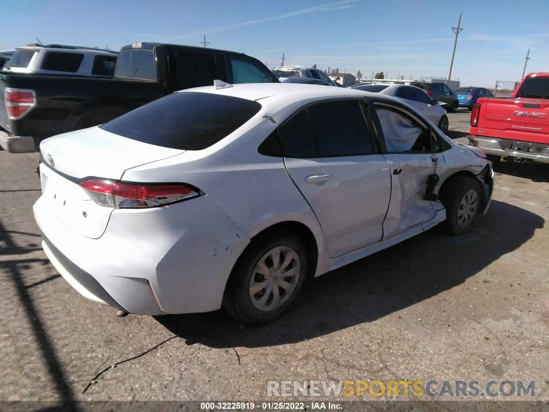 4 Photograph of a damaged car 5YFDPMAE8MP176160 TOYOTA COROLLA 2021