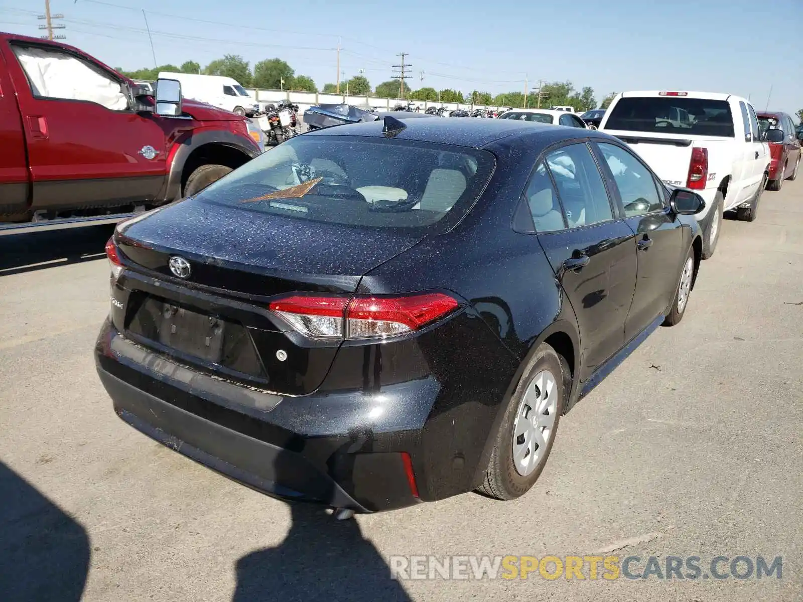 4 Photograph of a damaged car 5YFDPMAE8MP200263 TOYOTA COROLLA 2021