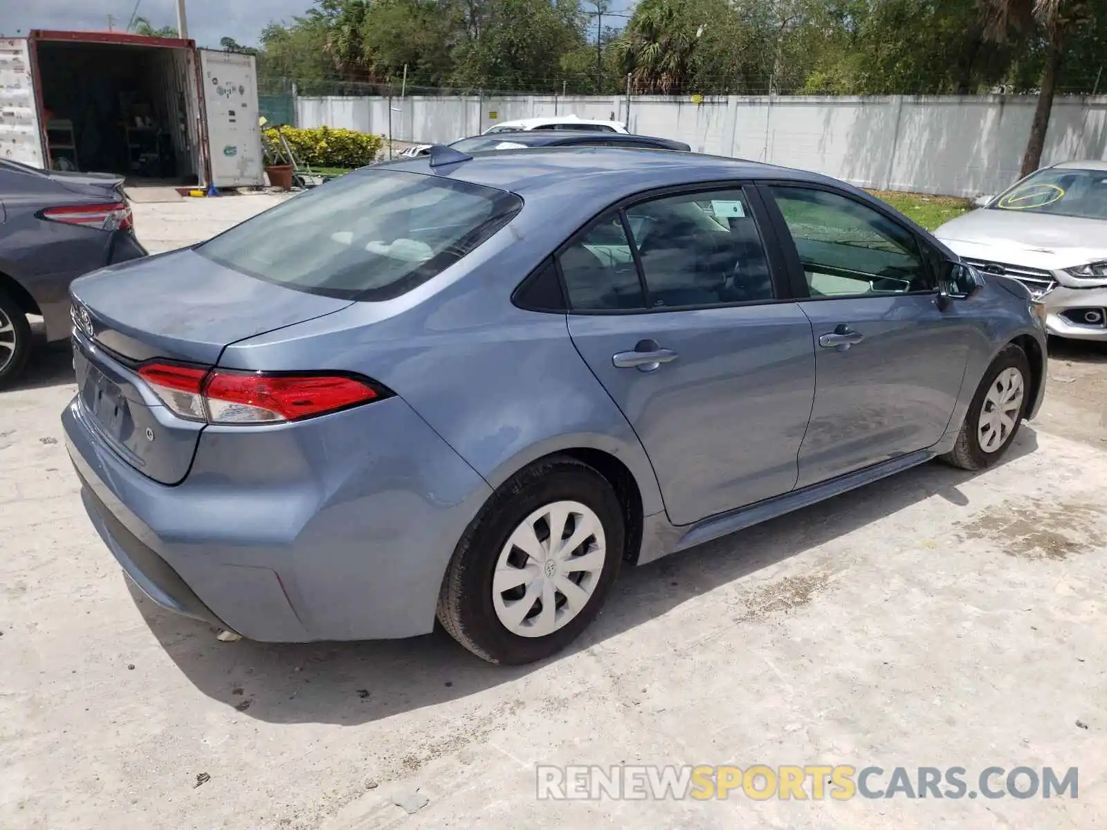 4 Photograph of a damaged car 5YFDPMAE9MP163546 TOYOTA COROLLA 2021