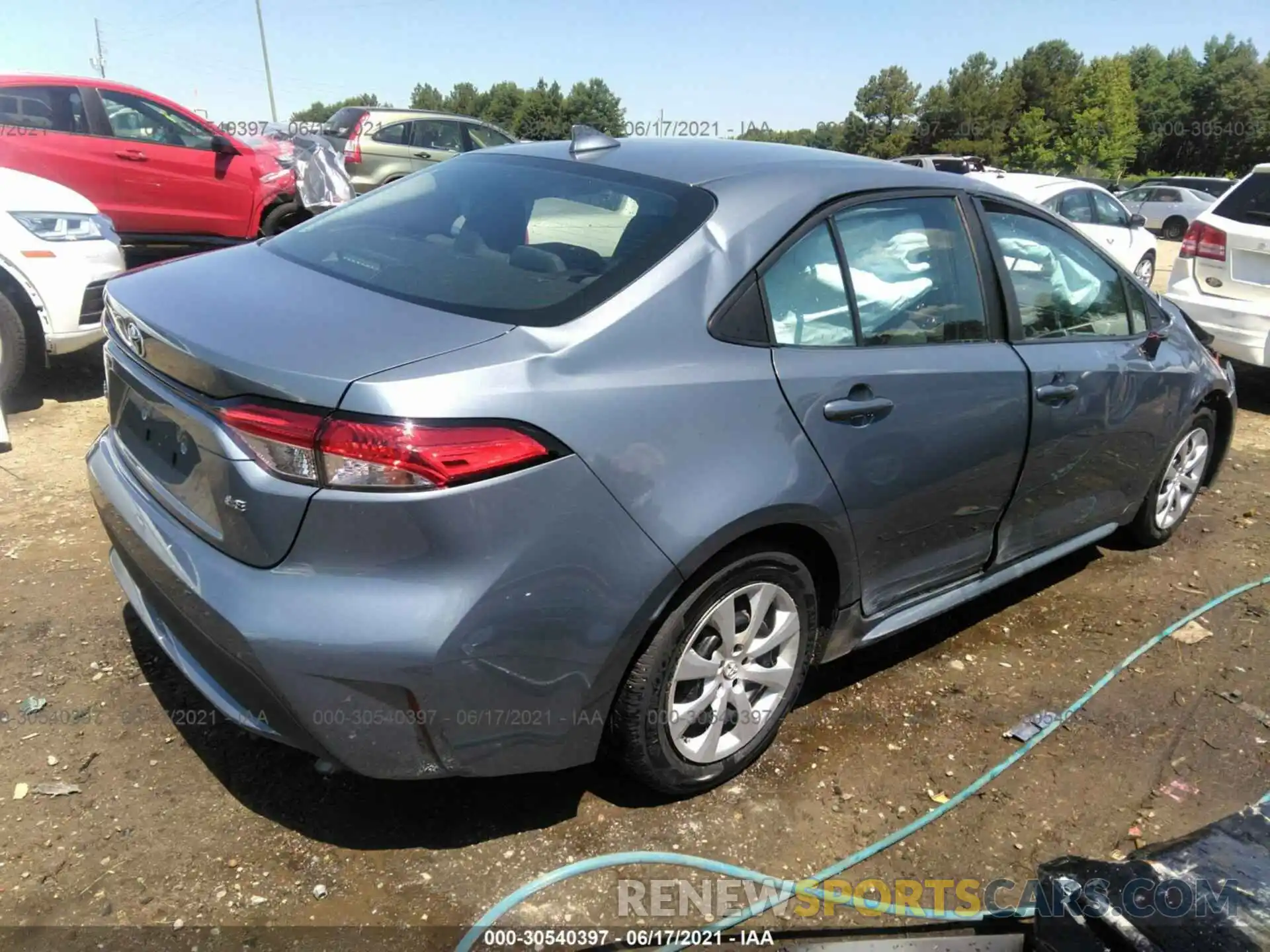 4 Photograph of a damaged car 5YFEPMAE0MP147837 TOYOTA COROLLA 2021