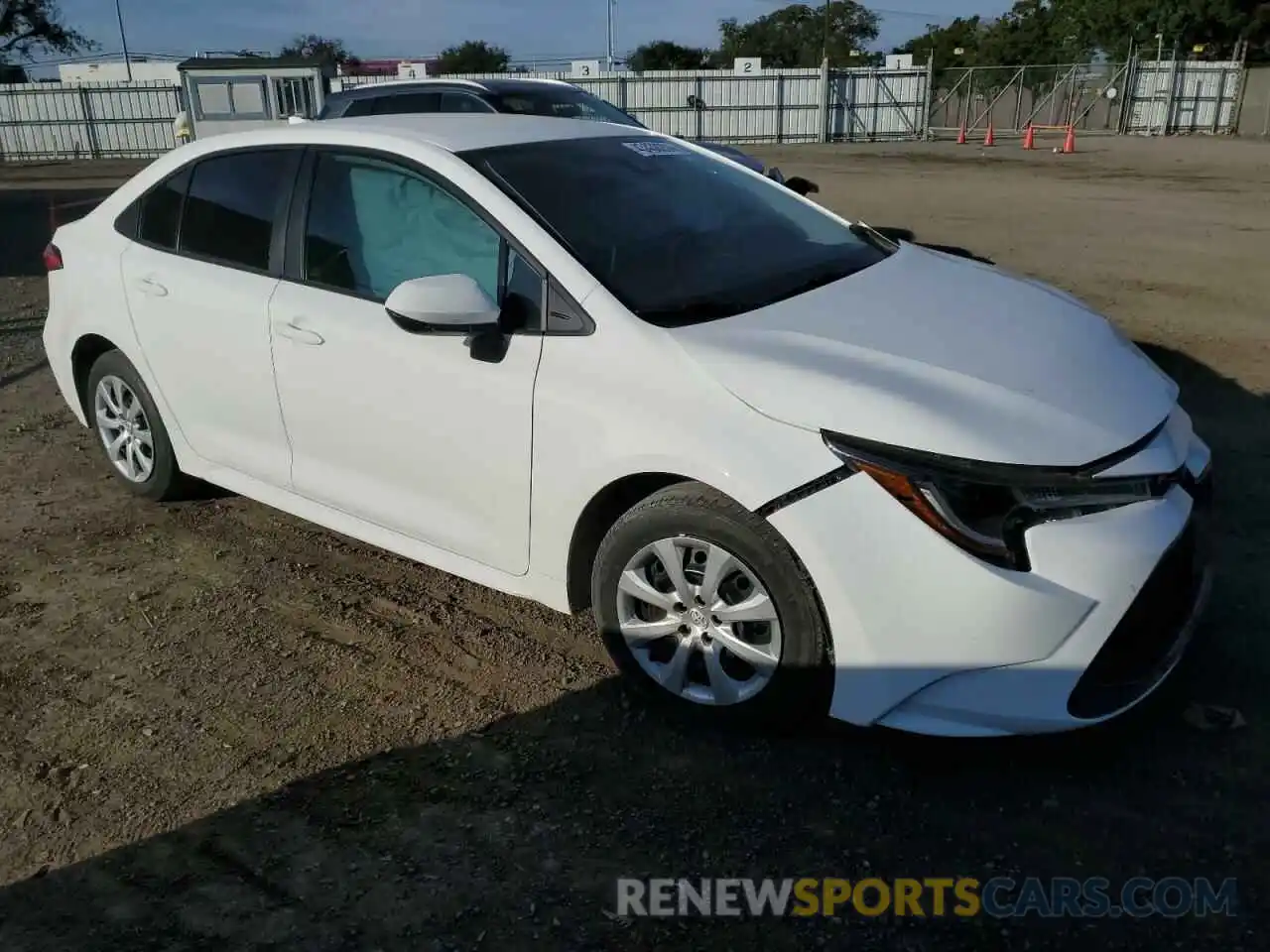 4 Photograph of a damaged car 5YFEPMAE0MP149328 TOYOTA COROLLA 2021