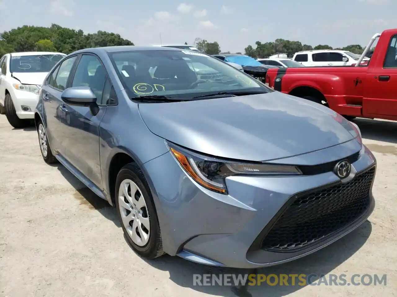 1 Photograph of a damaged car 5YFEPMAE0MP152813 TOYOTA COROLLA 2021