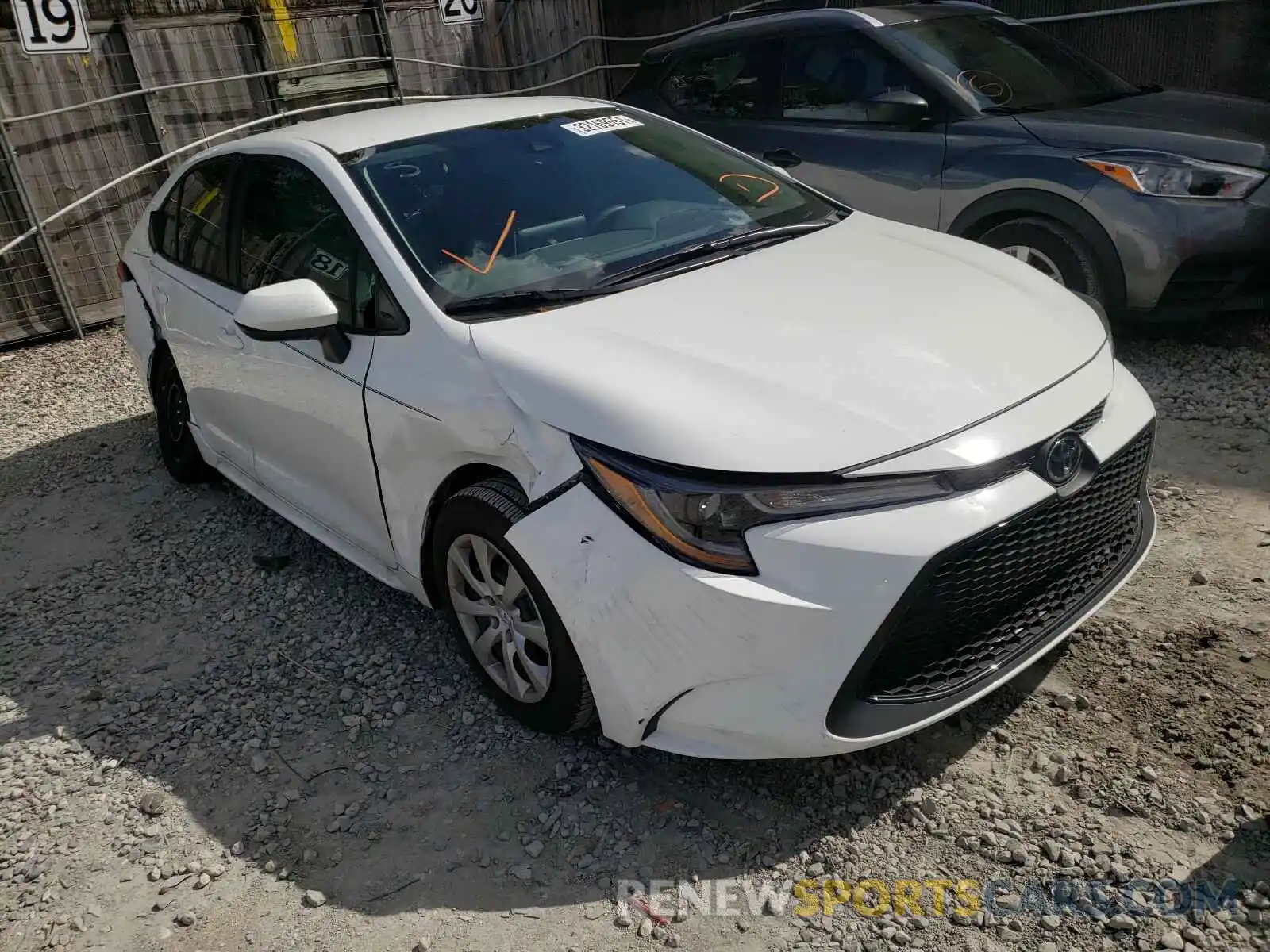 1 Photograph of a damaged car 5YFEPMAE0MP155226 TOYOTA COROLLA 2021