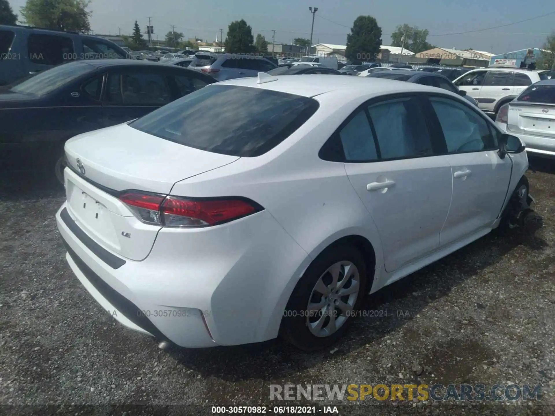 4 Photograph of a damaged car 5YFEPMAE0MP161141 TOYOTA COROLLA 2021