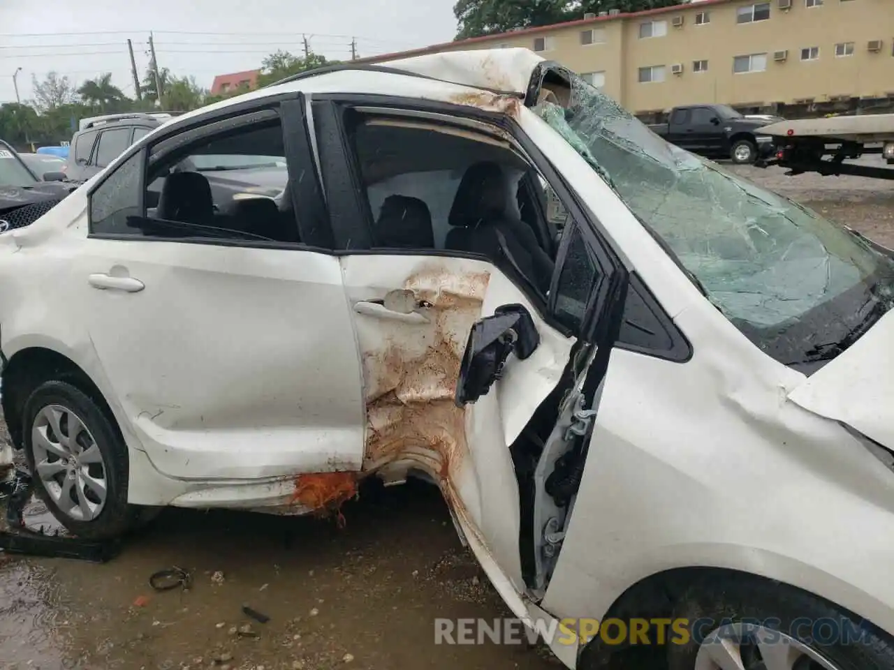 10 Photograph of a damaged car 5YFEPMAE0MP163665 TOYOTA COROLLA 2021