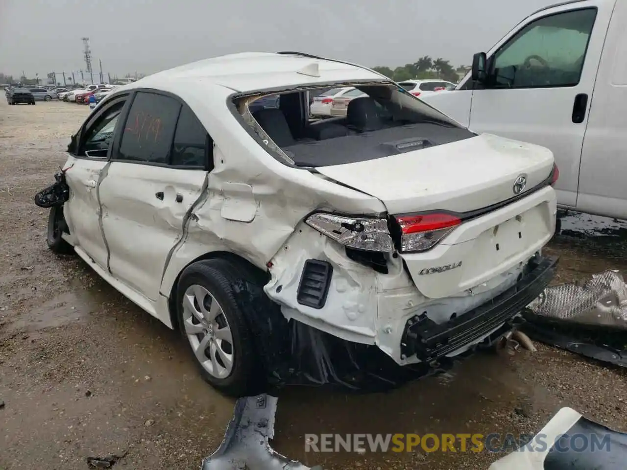 3 Photograph of a damaged car 5YFEPMAE0MP163665 TOYOTA COROLLA 2021