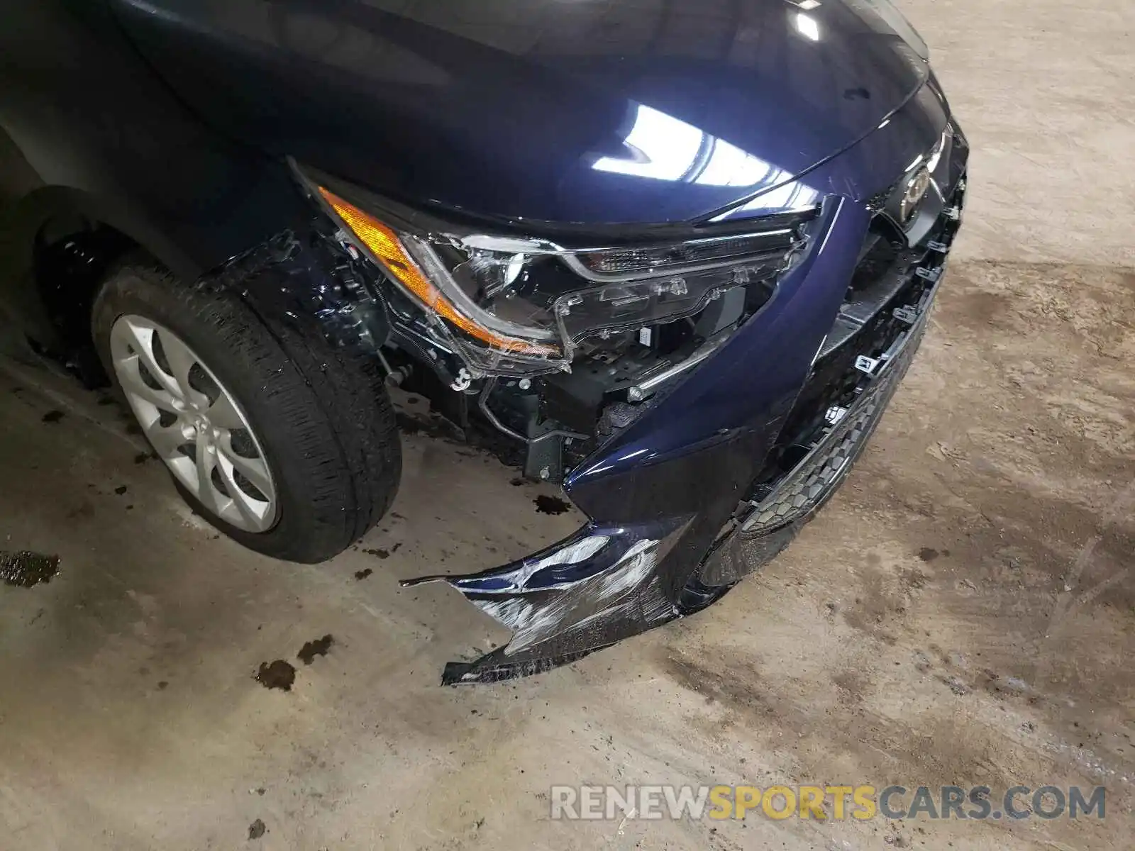 9 Photograph of a damaged car 5YFEPMAE0MP163987 TOYOTA COROLLA 2021