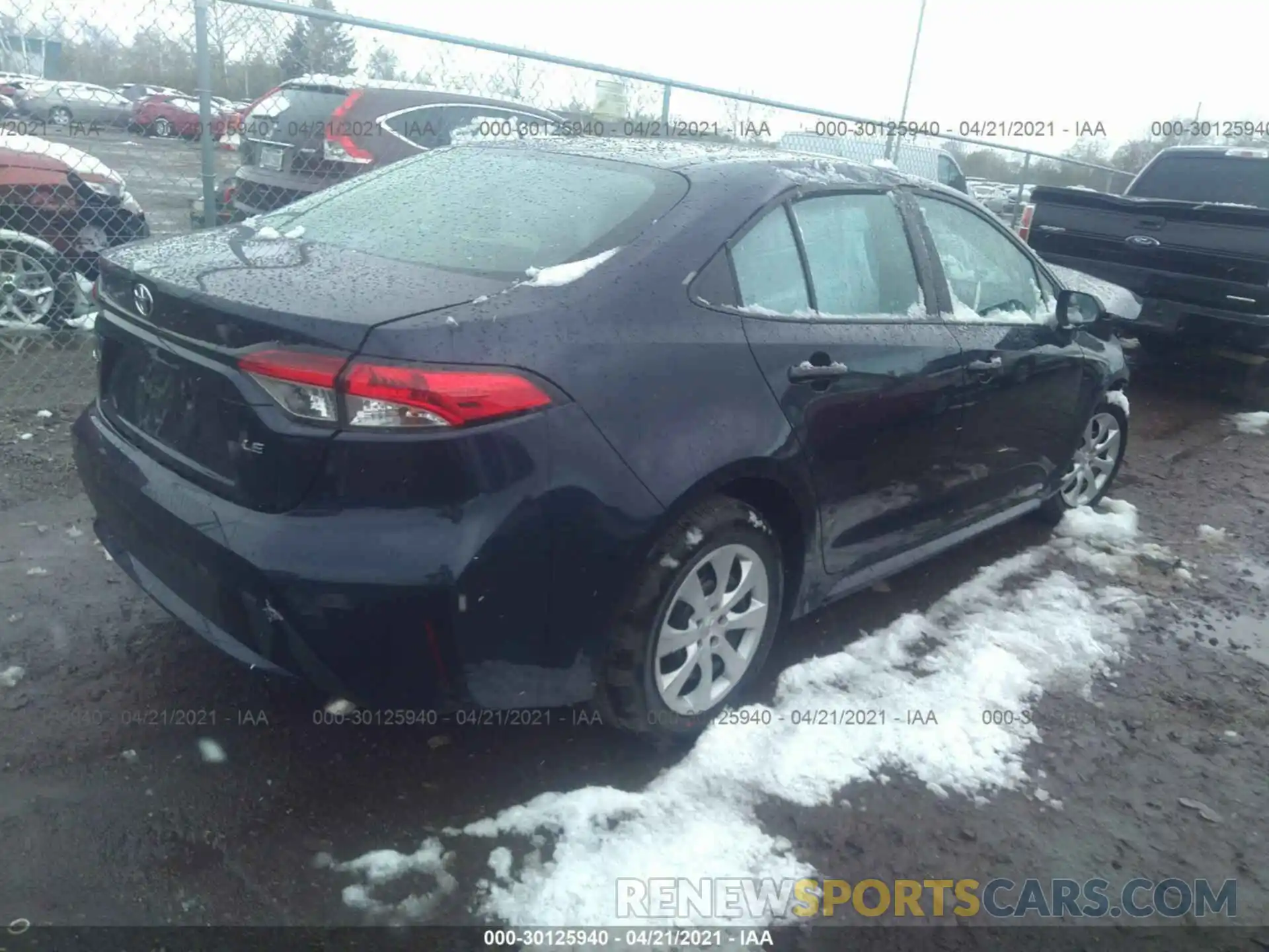 4 Photograph of a damaged car 5YFEPMAE0MP164329 TOYOTA COROLLA 2021