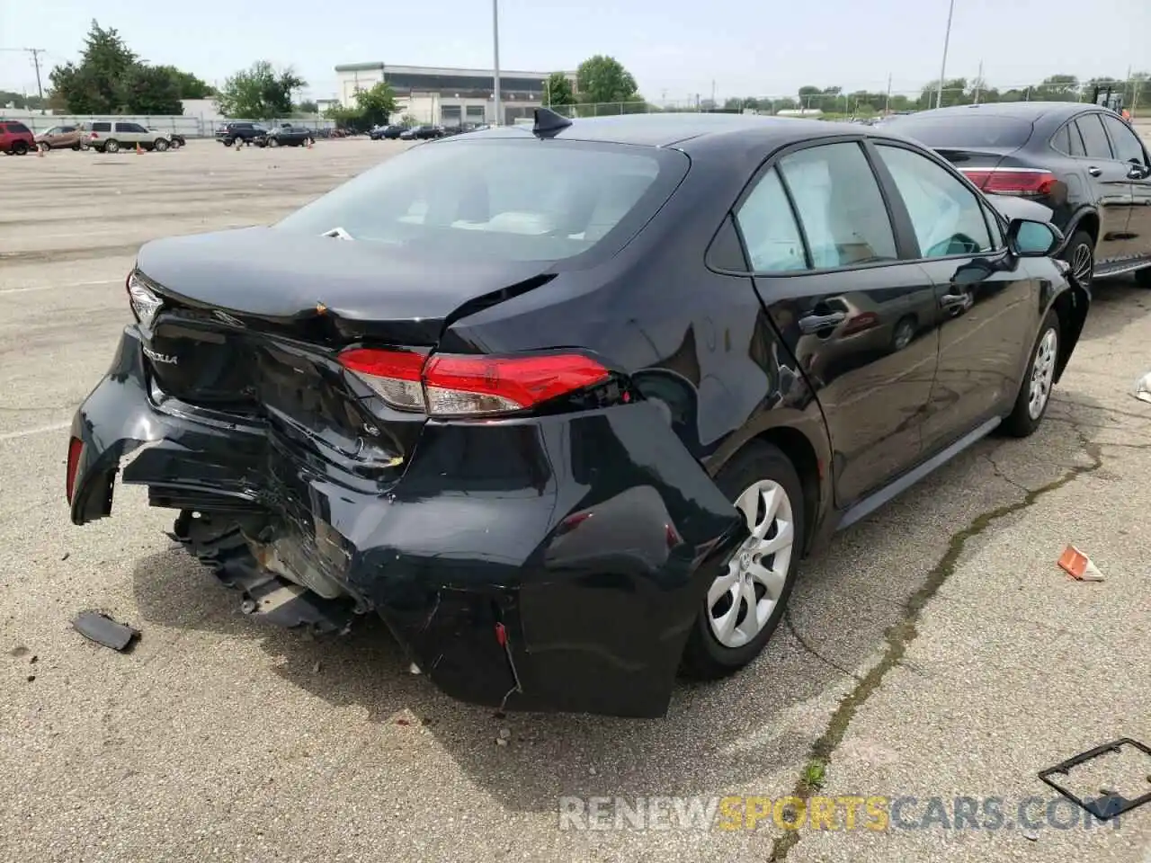 4 Photograph of a damaged car 5YFEPMAE0MP166114 TOYOTA COROLLA 2021