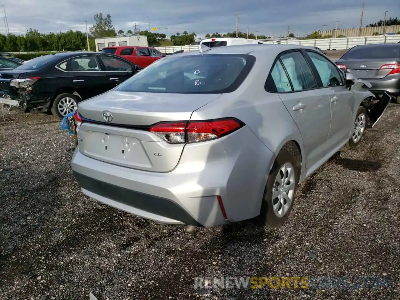 4 Photograph of a damaged car 5YFEPMAE0MP168705 TOYOTA COROLLA 2021