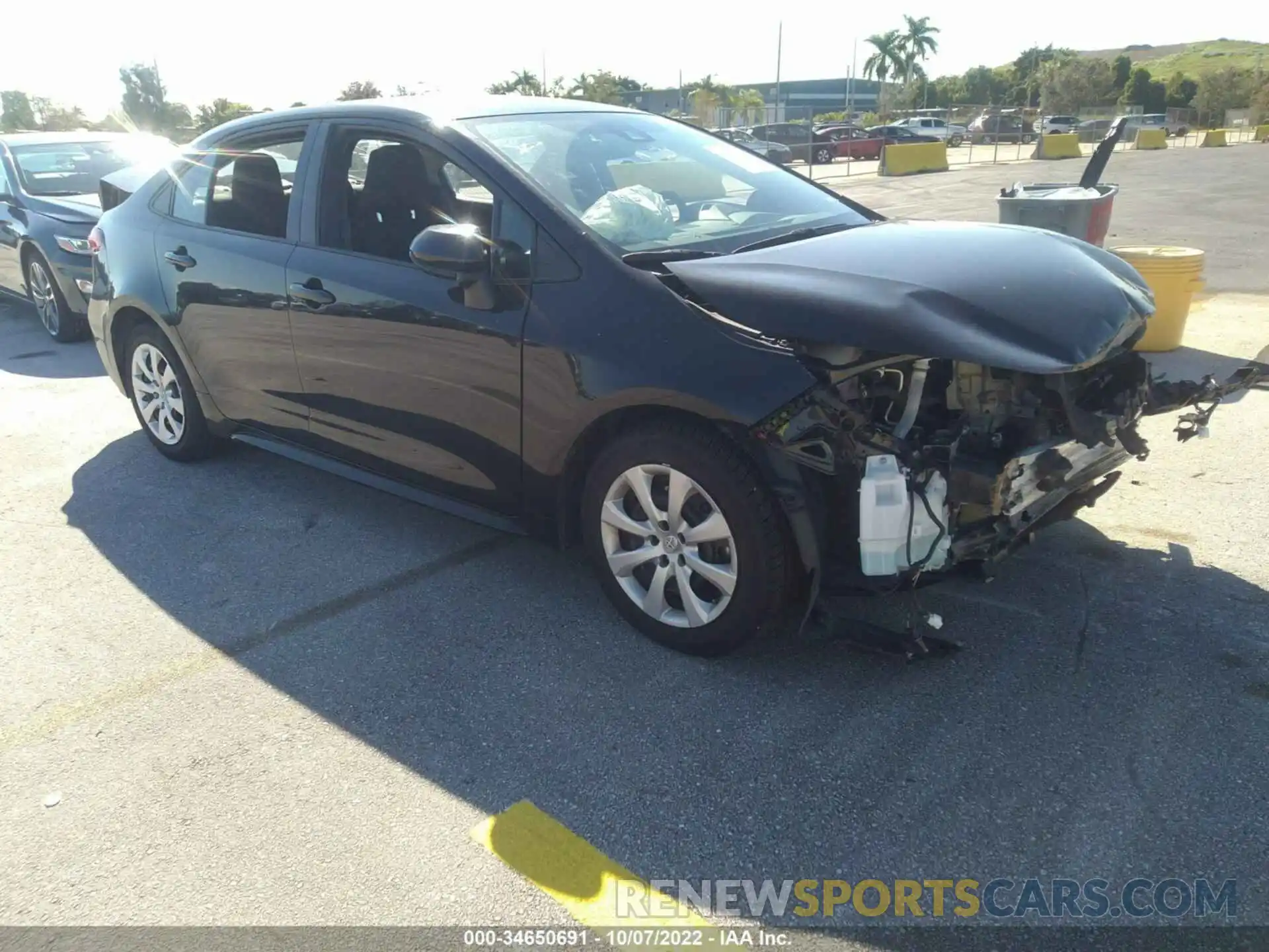 1 Photograph of a damaged car 5YFEPMAE0MP169188 TOYOTA COROLLA 2021