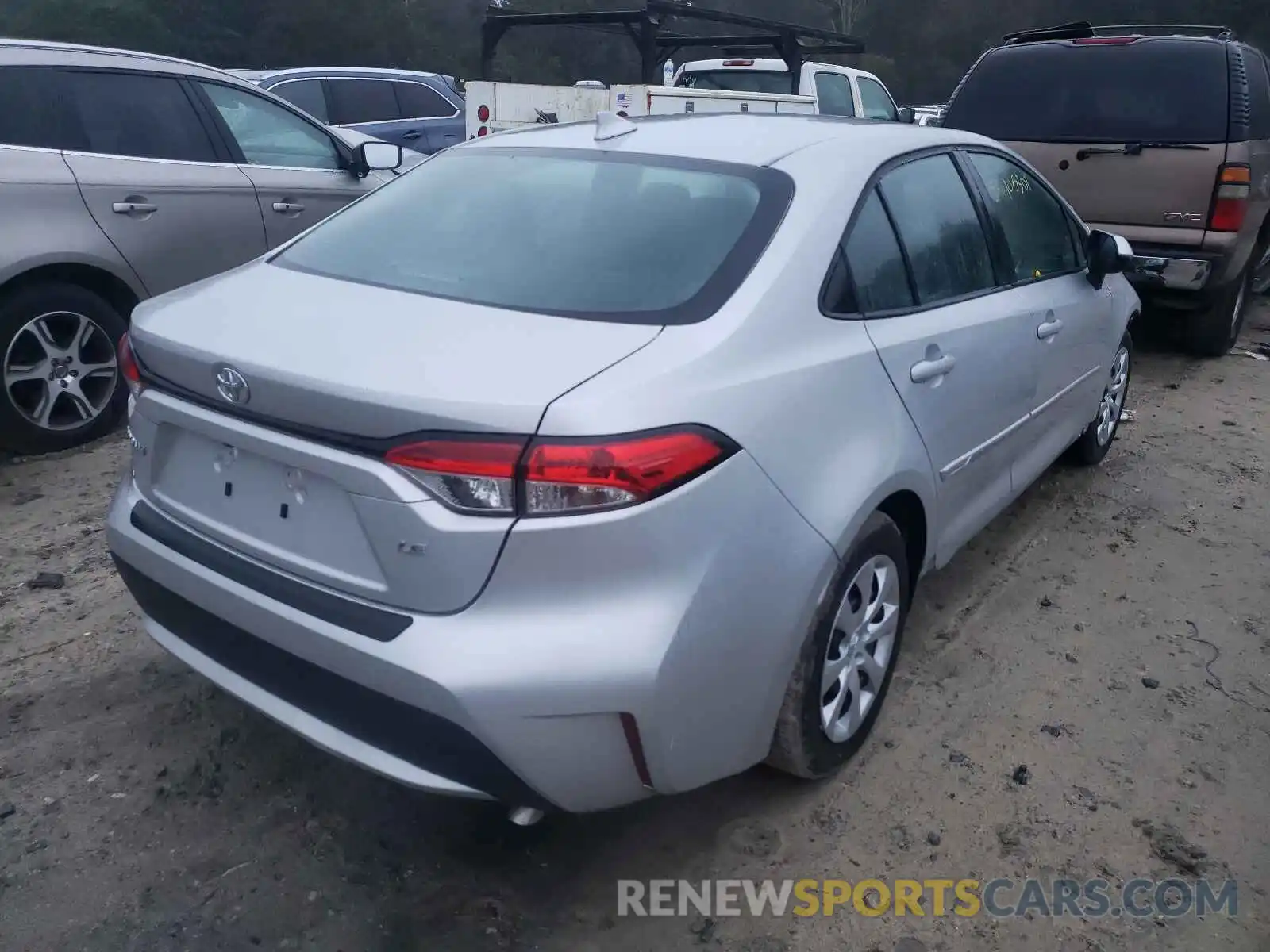 4 Photograph of a damaged car 5YFEPMAE0MP172530 TOYOTA COROLLA 2021