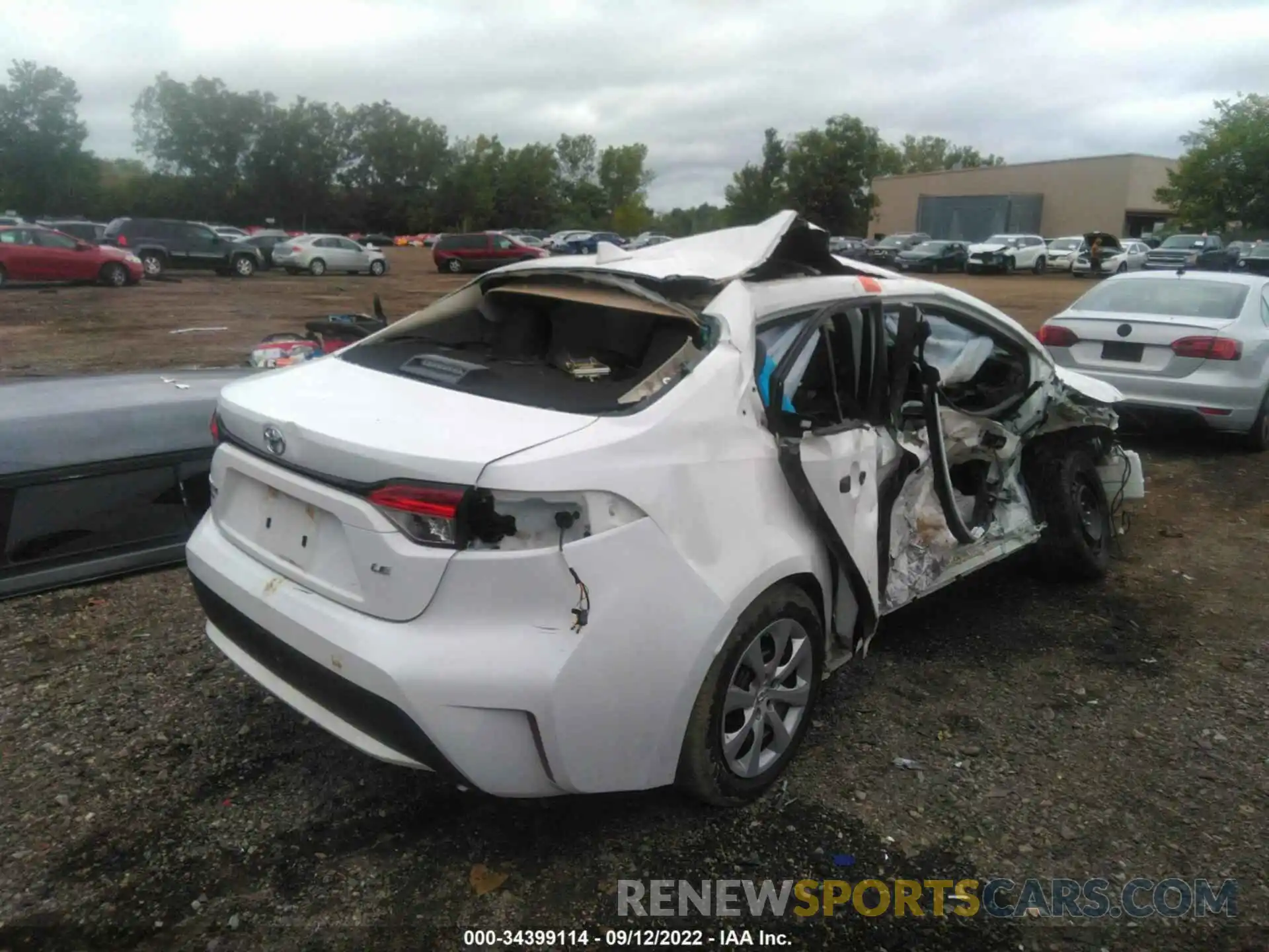 4 Photograph of a damaged car 5YFEPMAE0MP177193 TOYOTA COROLLA 2021