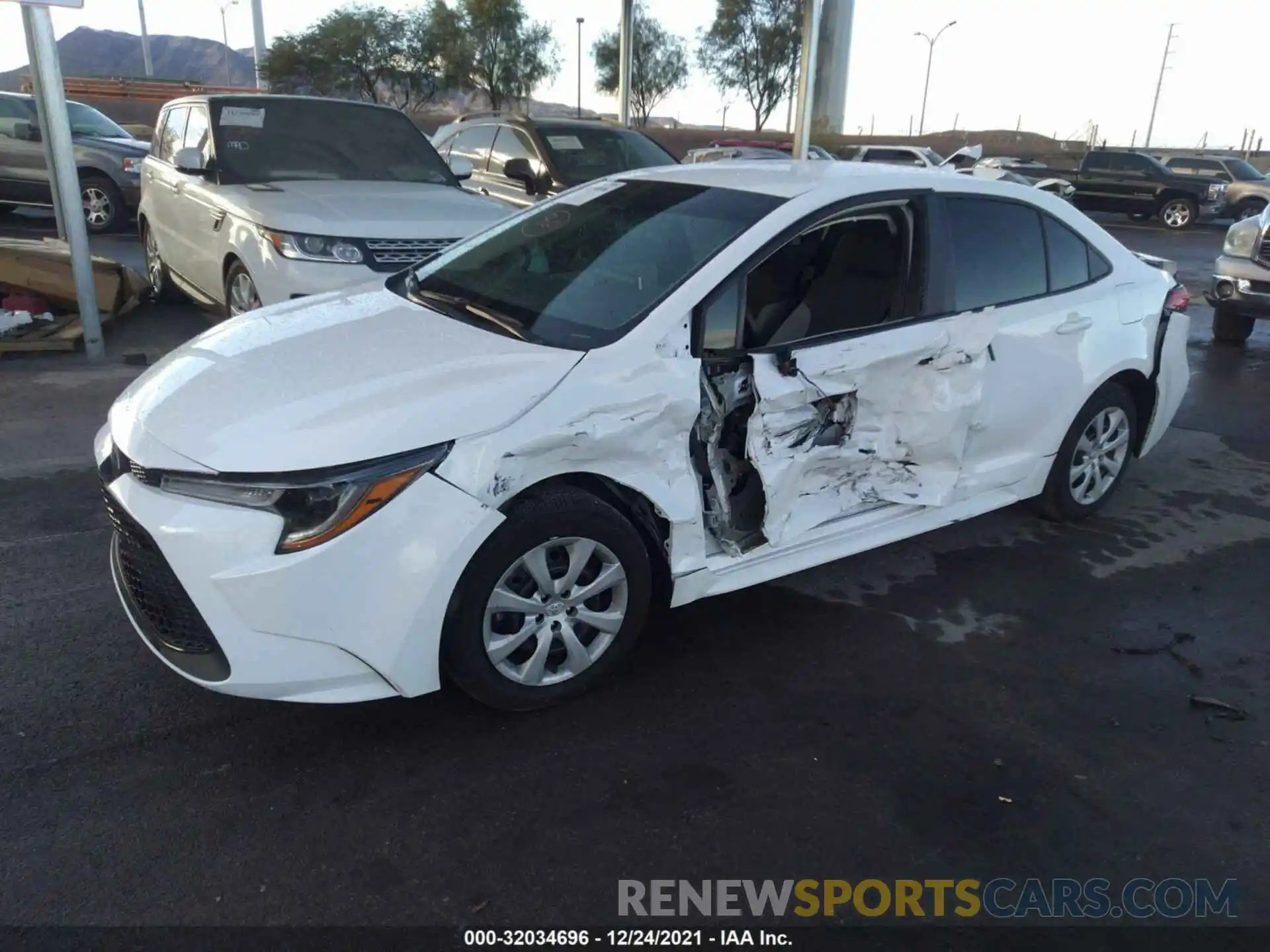 2 Photograph of a damaged car 5YFEPMAE0MP179123 TOYOTA COROLLA 2021