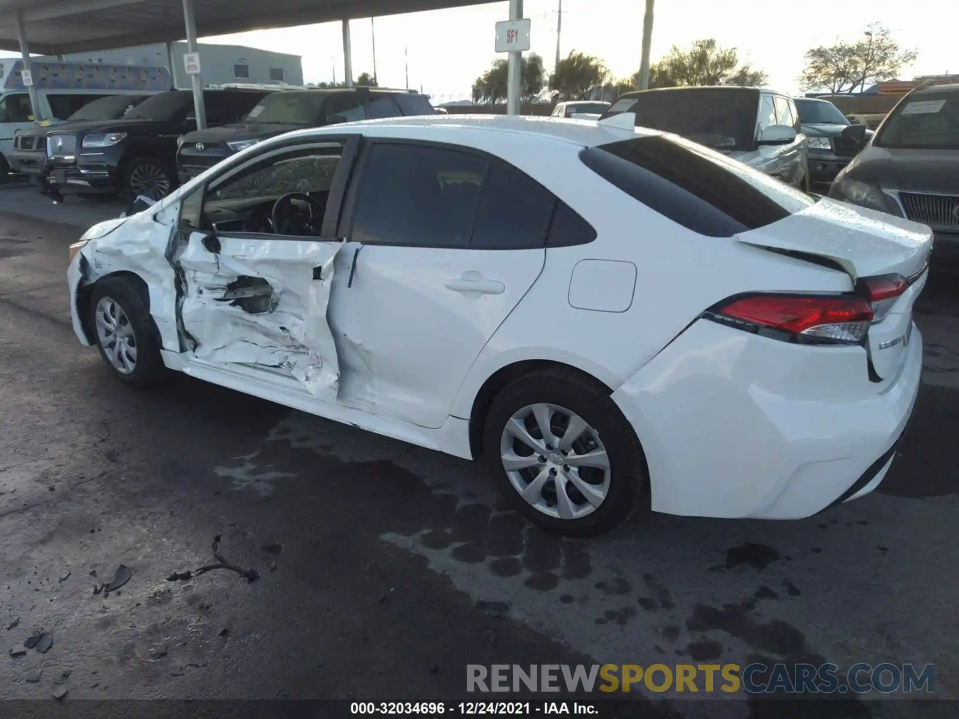 3 Photograph of a damaged car 5YFEPMAE0MP179123 TOYOTA COROLLA 2021