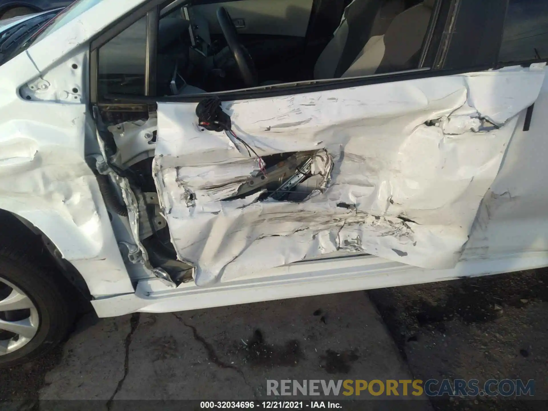 6 Photograph of a damaged car 5YFEPMAE0MP179123 TOYOTA COROLLA 2021