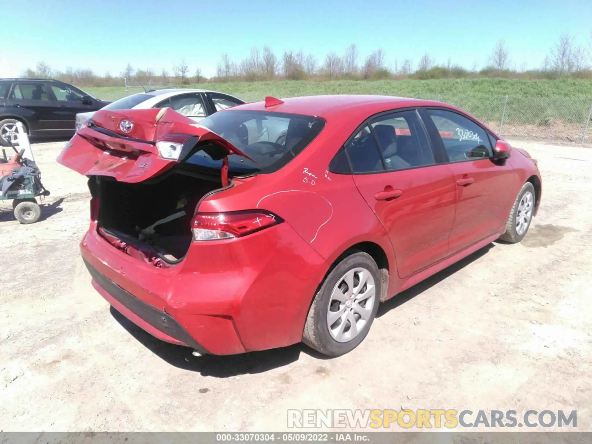 4 Photograph of a damaged car 5YFEPMAE0MP181972 TOYOTA COROLLA 2021