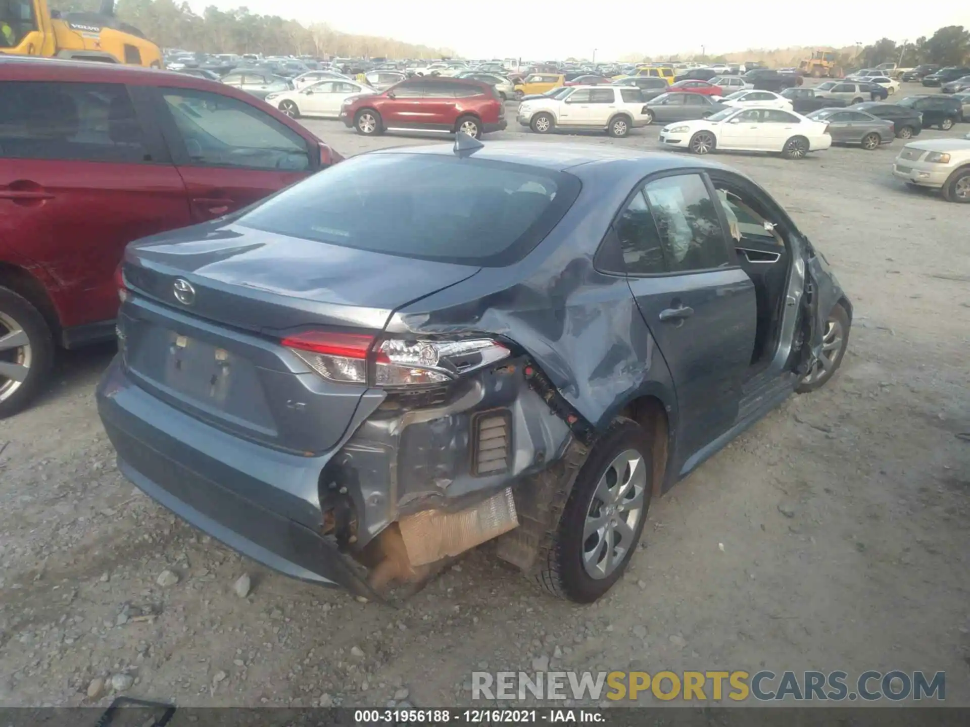 4 Photograph of a damaged car 5YFEPMAE0MP185214 TOYOTA COROLLA 2021