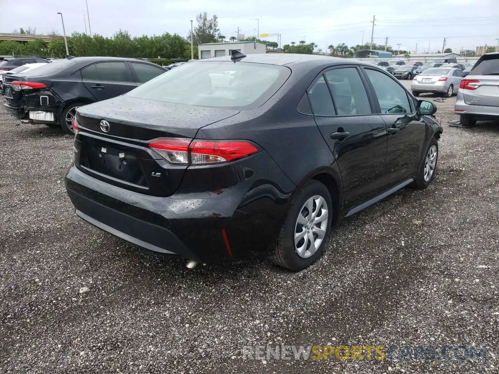 4 Photograph of a damaged car 5YFEPMAE0MP190025 TOYOTA COROLLA 2021