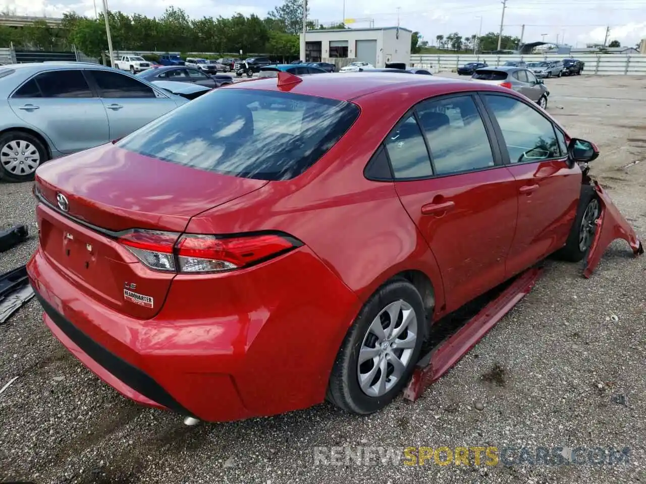 4 Photograph of a damaged car 5YFEPMAE0MP191806 TOYOTA COROLLA 2021