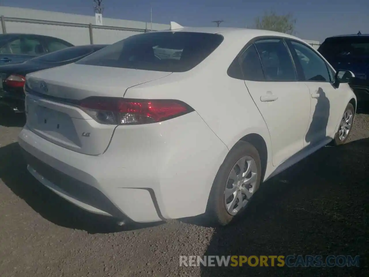 4 Photograph of a damaged car 5YFEPMAE0MP191871 TOYOTA COROLLA 2021