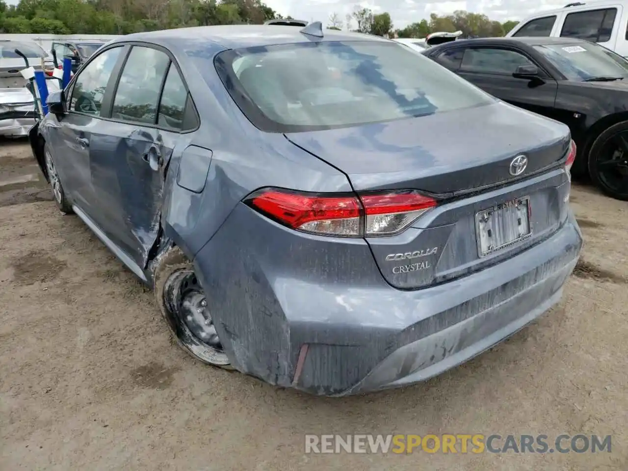 3 Photograph of a damaged car 5YFEPMAE0MP195225 TOYOTA COROLLA 2021