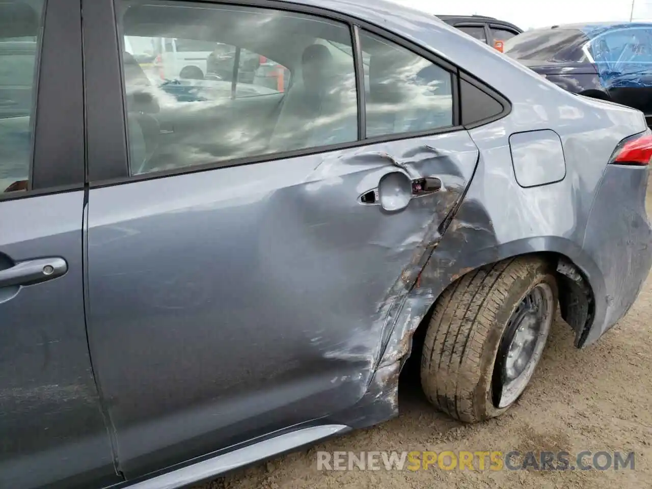 9 Photograph of a damaged car 5YFEPMAE0MP195225 TOYOTA COROLLA 2021