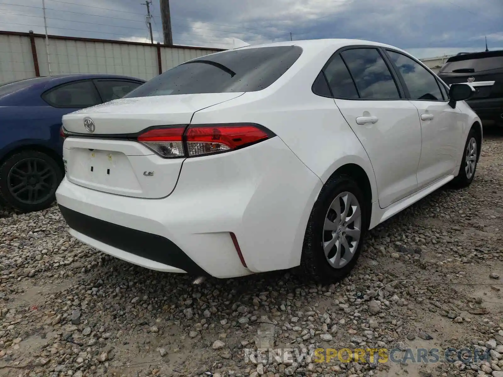 4 Photograph of a damaged car 5YFEPMAE0MP195922 TOYOTA COROLLA 2021