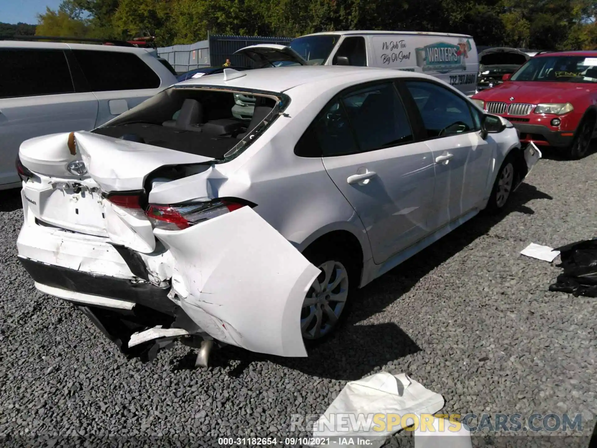 4 Photograph of a damaged car 5YFEPMAE0MP201508 TOYOTA COROLLA 2021