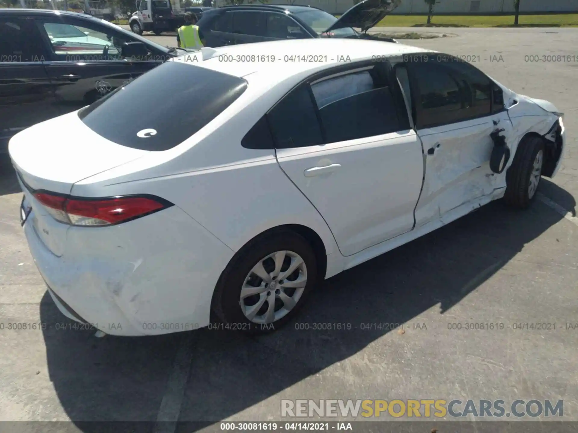 4 Photograph of a damaged car 5YFEPMAE0MP203758 TOYOTA COROLLA 2021