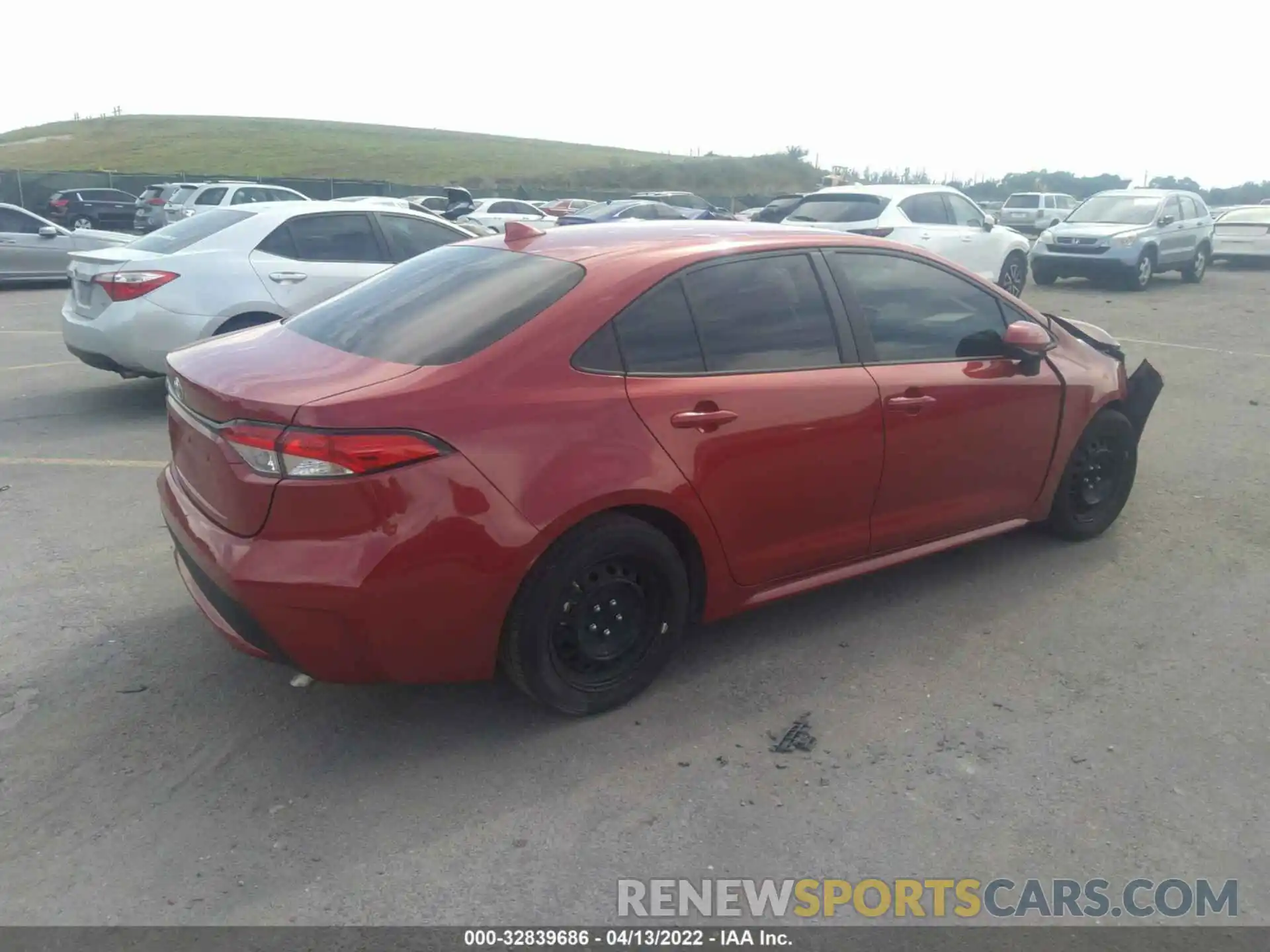 4 Photograph of a damaged car 5YFEPMAE0MP204618 TOYOTA COROLLA 2021