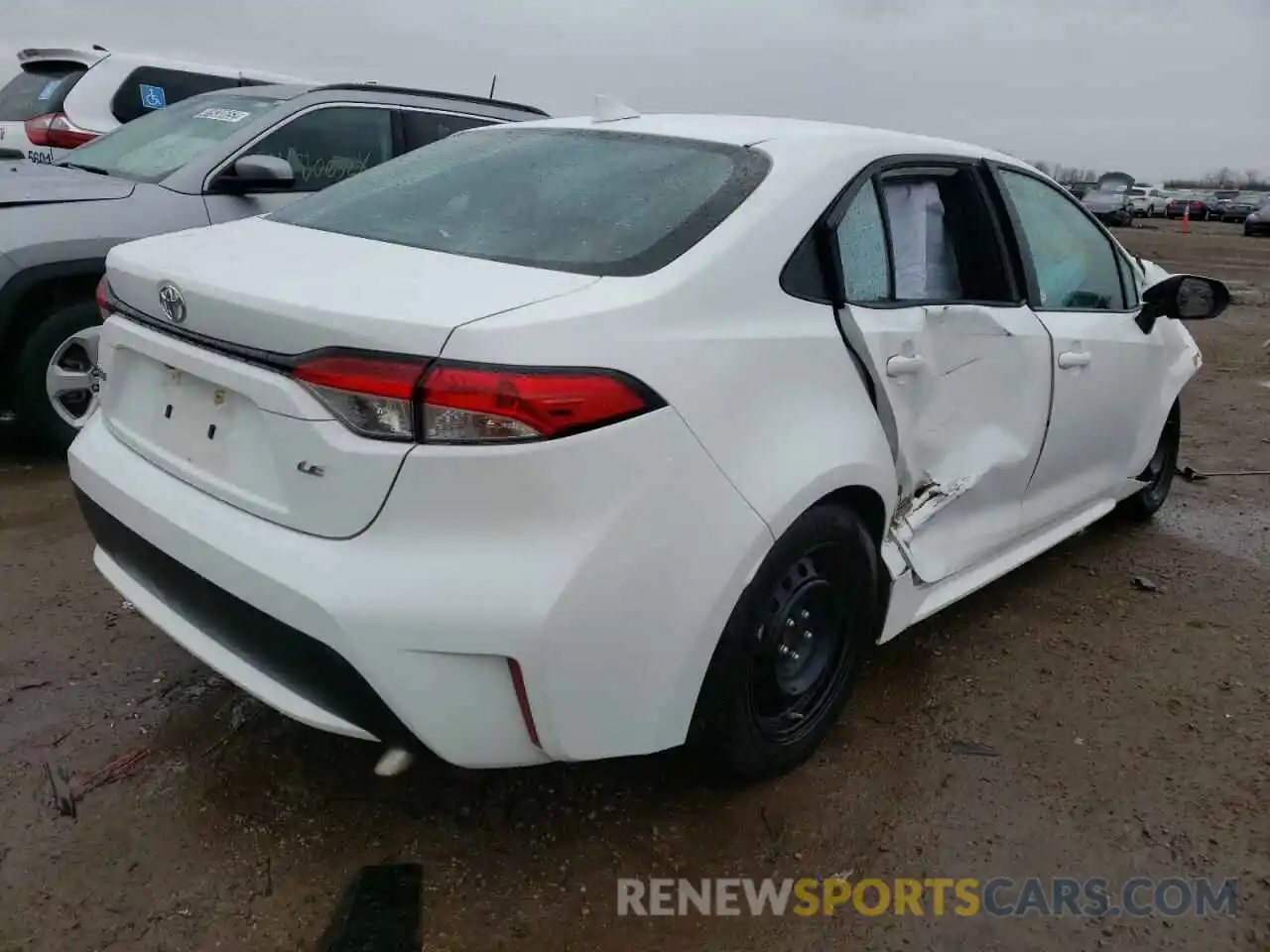 4 Photograph of a damaged car 5YFEPMAE0MP205302 TOYOTA COROLLA 2021