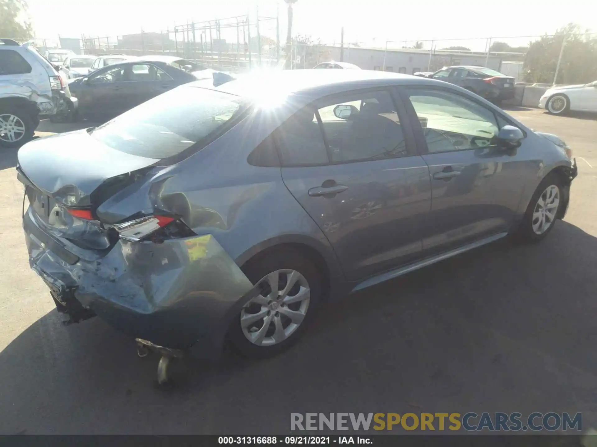 4 Photograph of a damaged car 5YFEPMAE0MP205364 TOYOTA COROLLA 2021