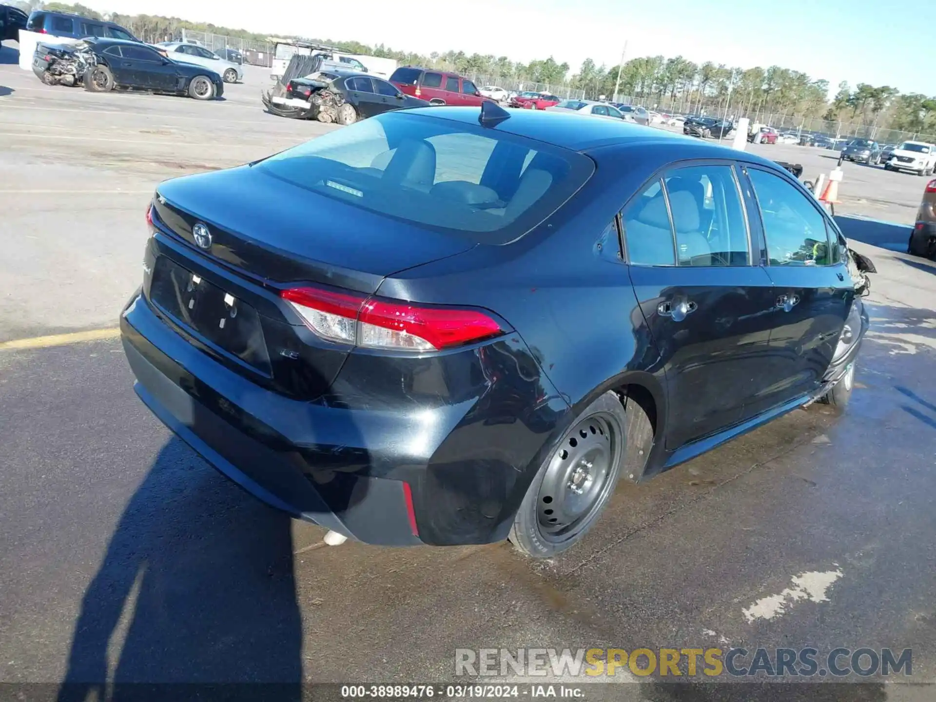 4 Photograph of a damaged car 5YFEPMAE0MP206529 TOYOTA COROLLA 2021