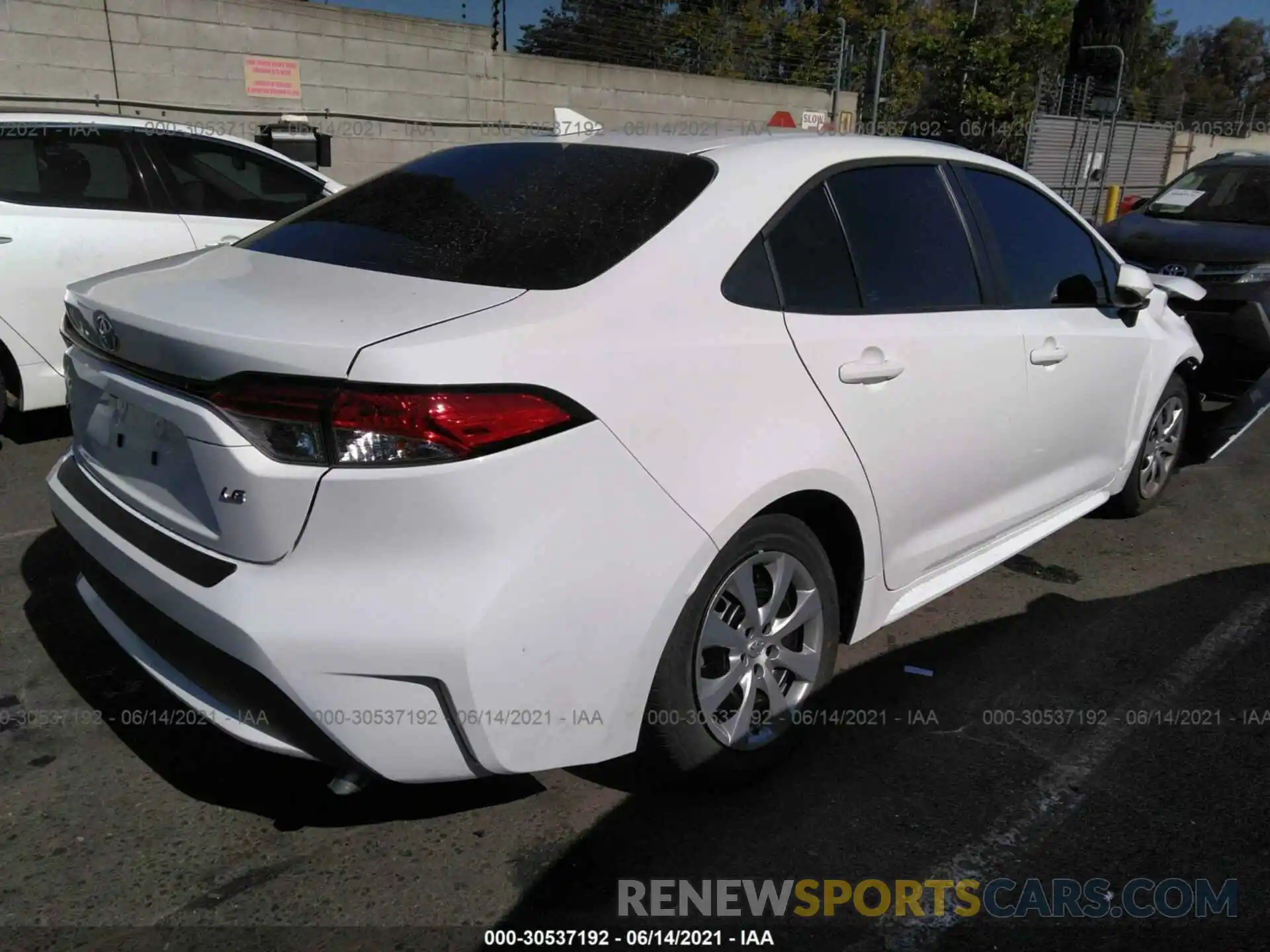 4 Photograph of a damaged car 5YFEPMAE0MP210693 TOYOTA COROLLA 2021