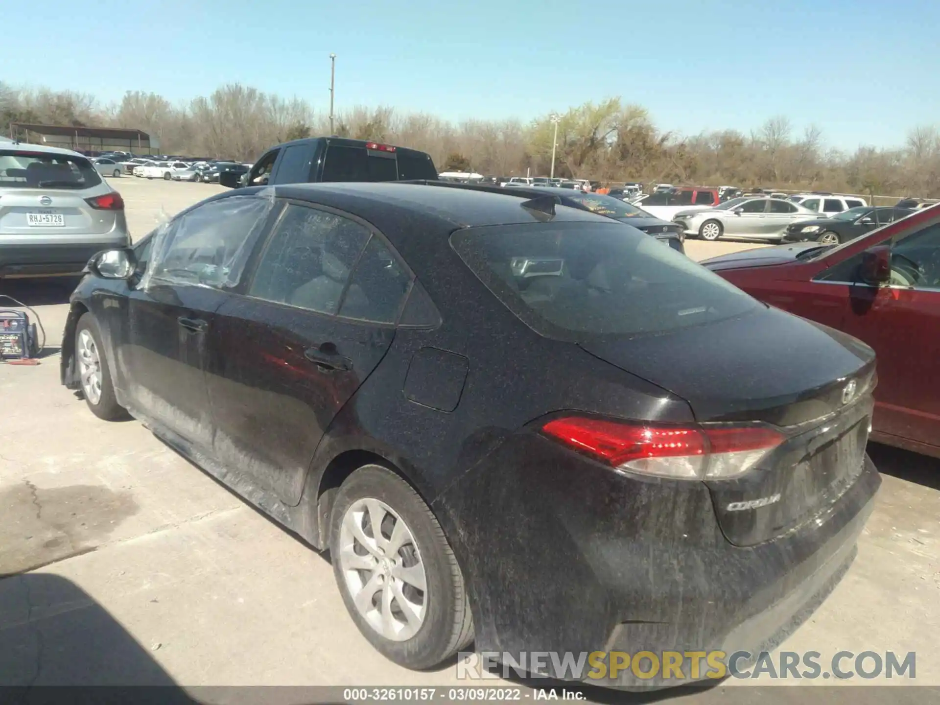 3 Photograph of a damaged car 5YFEPMAE0MP215263 TOYOTA COROLLA 2021